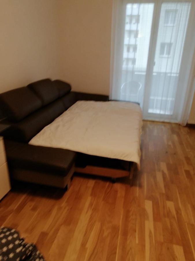 Schone Wohnung Mit Balkon Vienna Exterior photo